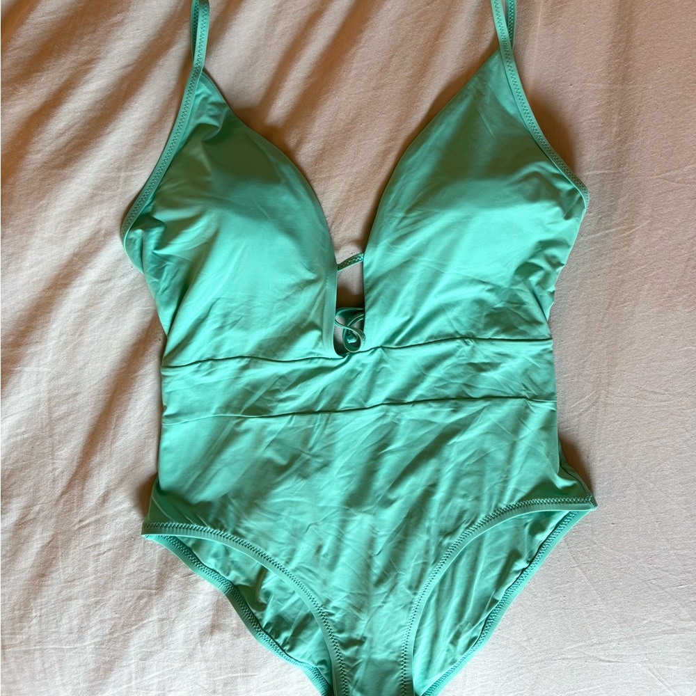 BECCA Swim plunge one piece